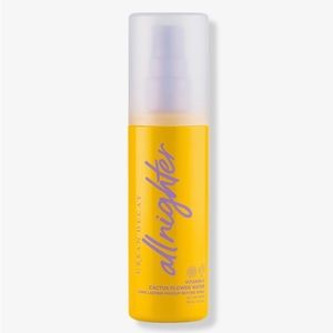 Urban Decay Cosmetics All Nighter Brightening Vitamin C Makeup Setting Spray